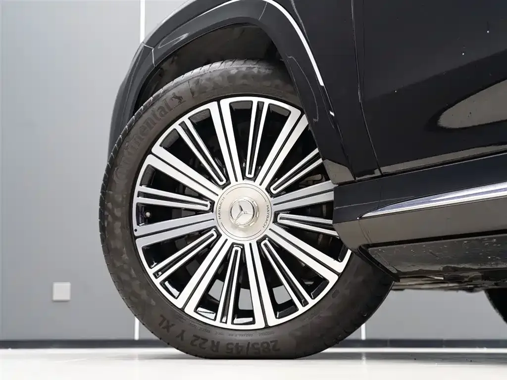 Mercedes-Benz GLS — фото 4