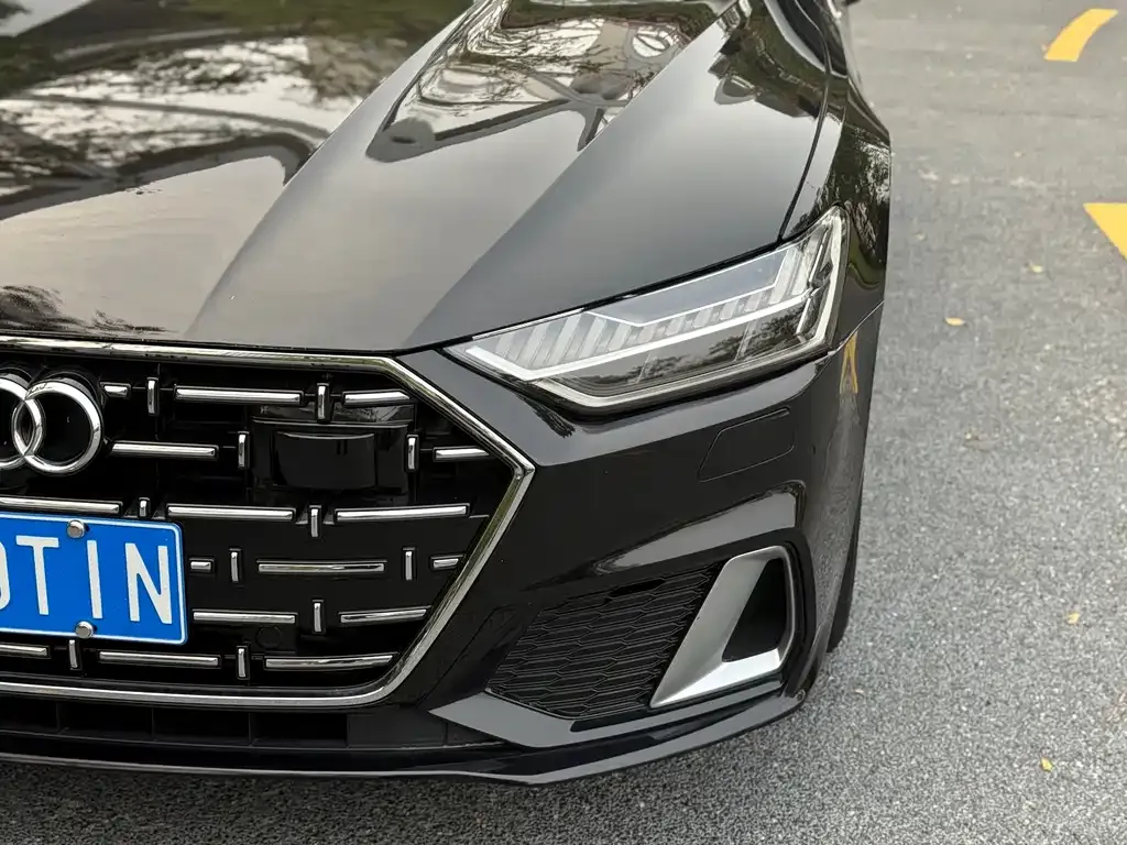 Audi A7L — фото 4