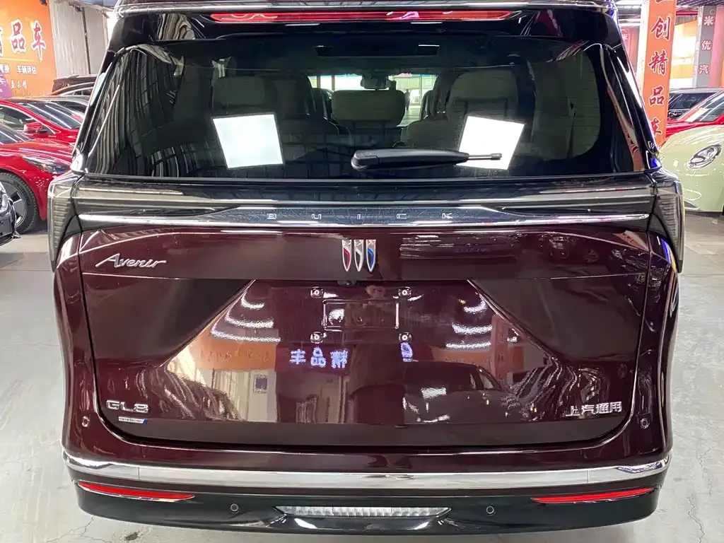Buick GL8 Hybrid 2024 из CN, фото 6