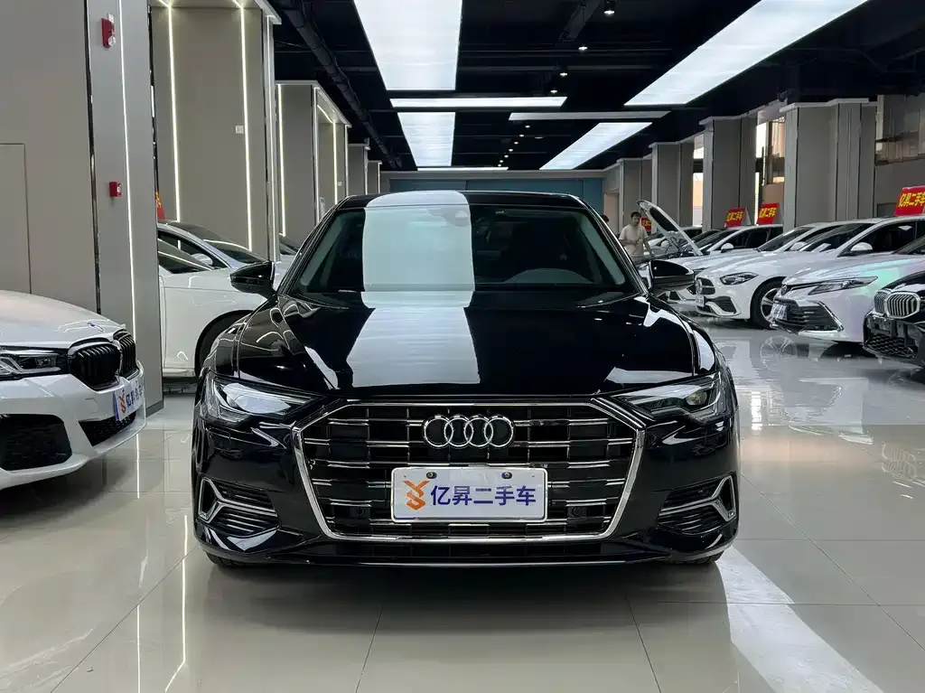 Audi A6L — фото 2