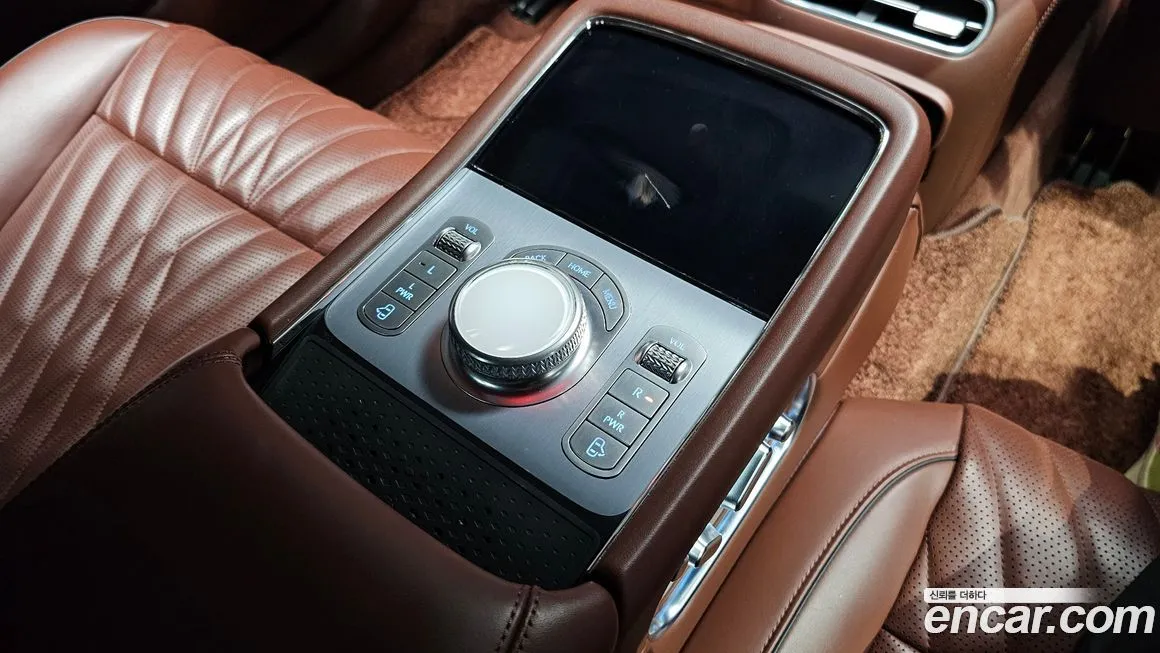 Genesis G90 — фото 9