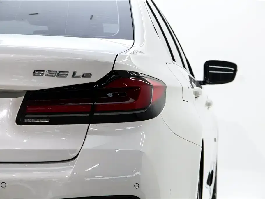 BMW 5 Series New Energy — фото 10