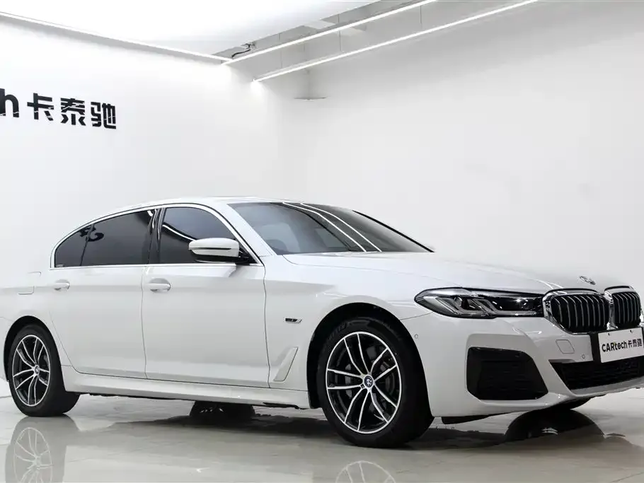 BMW 5 Series New Energy — фото 3