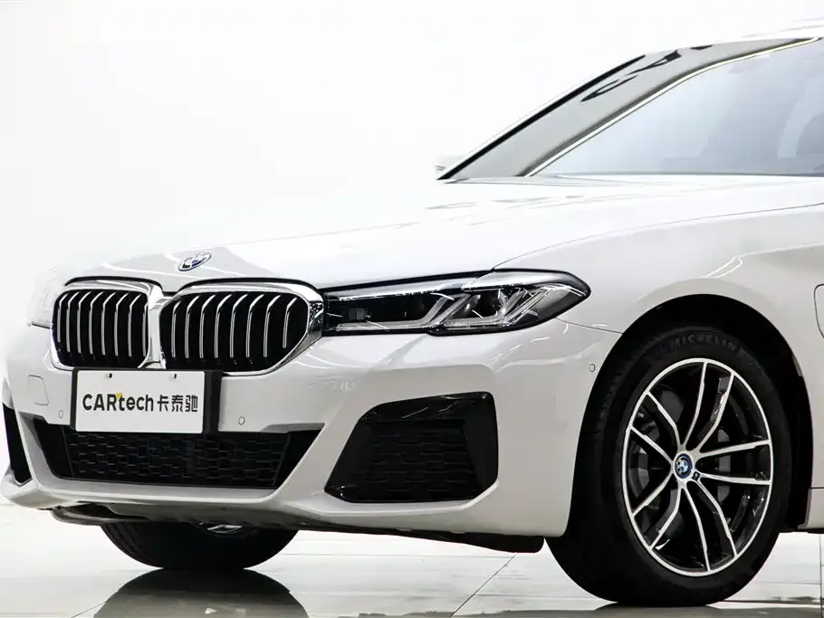 BMW 5 Series New Energy — фото 7