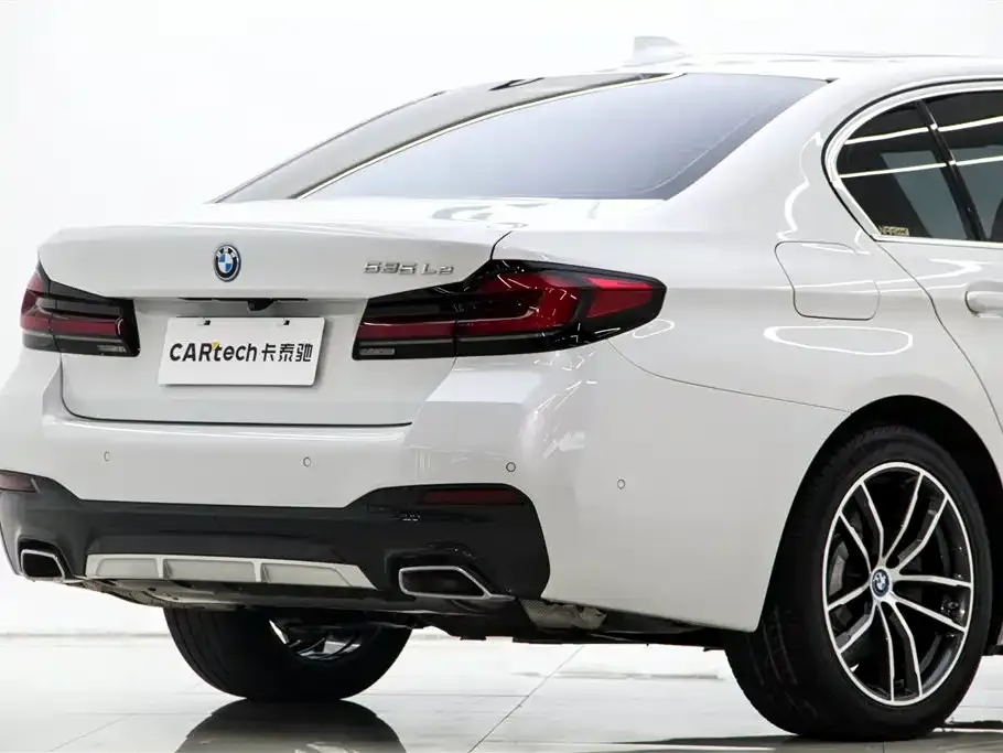 BMW 5 Series New Energy — фото 8
