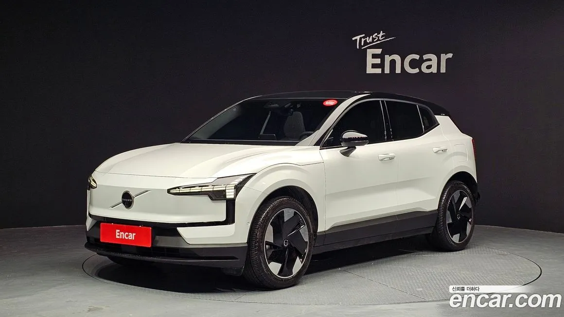 Volvo EX30