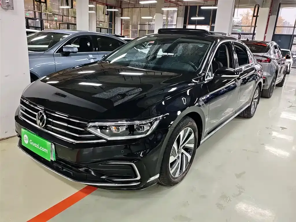 Volkswagen Magotan GTE PHEV 2022 из CN, фото 1