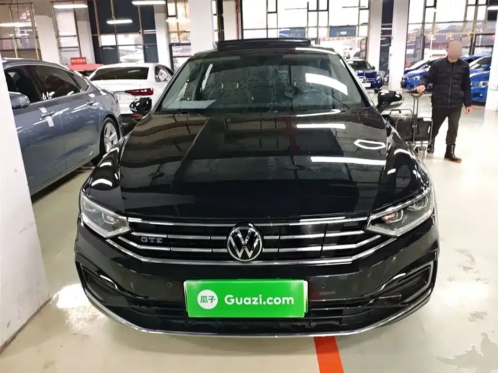 Volkswagen Magotan GTE PHEV 2022 из CN, фото 3