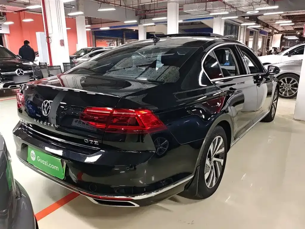 Volkswagen Magotan GTE PHEV 2022 из CN, фото 7