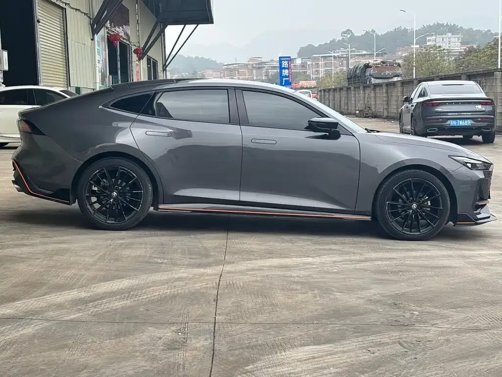 Changan UNI-V 2023 из CN, фото 4