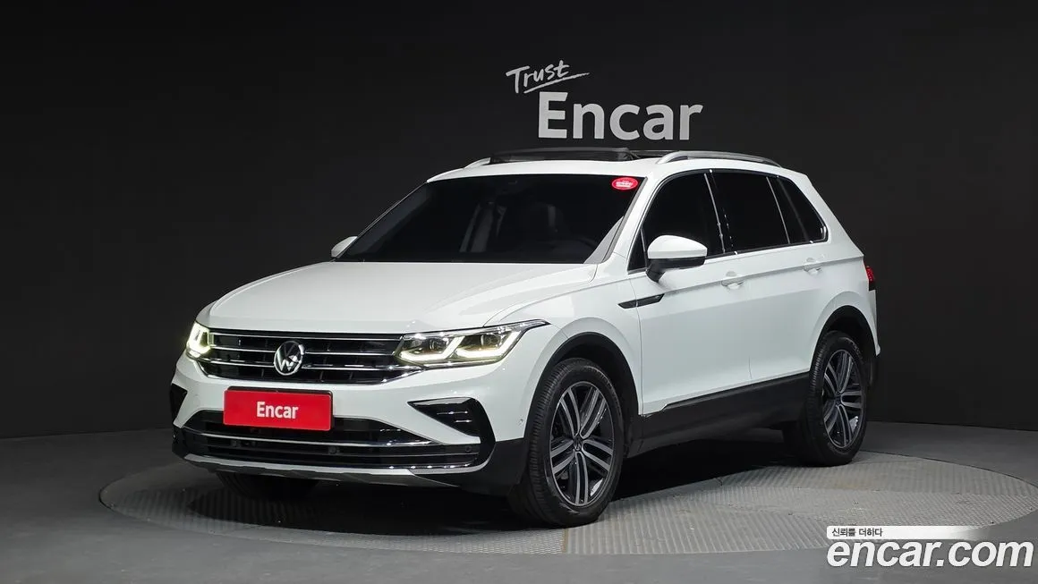 Volkswagen Tiguan — фото 1