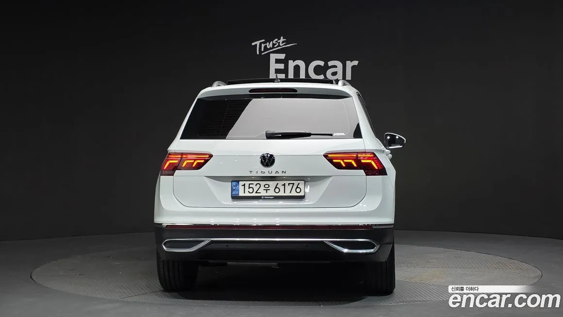 Volkswagen Tiguan — фото 4