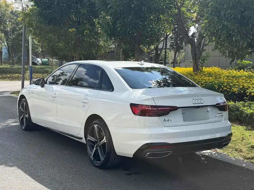 Audi A4L 2025 из CN, фото 4