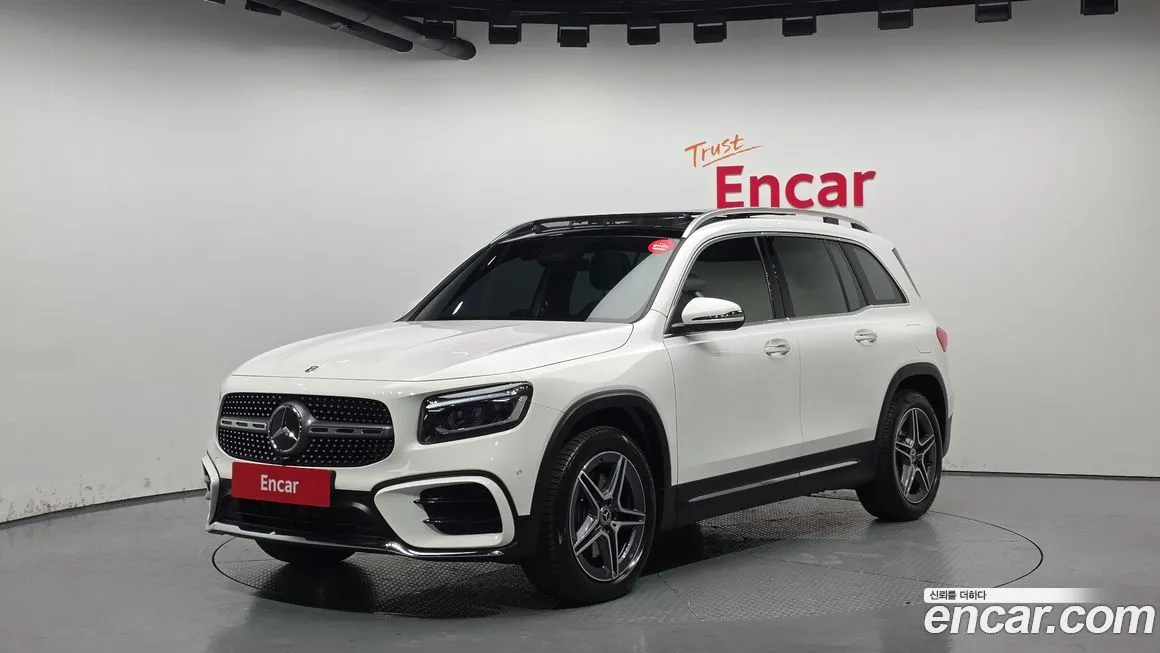 Mercedes-Benz GLB-Class — фото 1