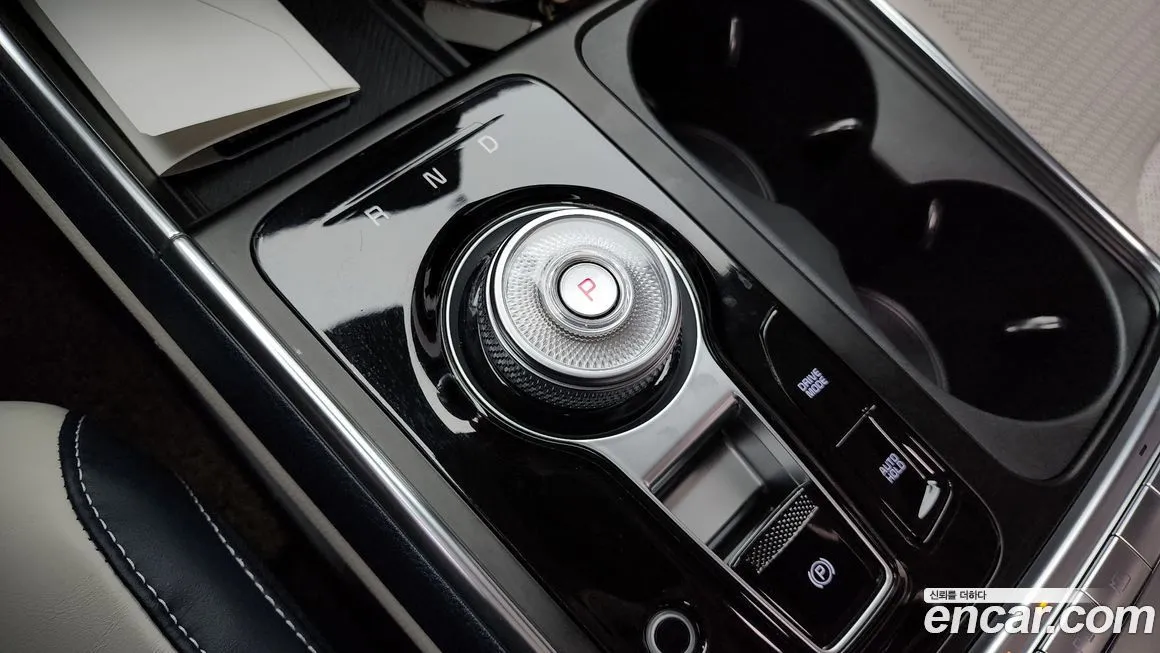 Kia Carnival — фото 9