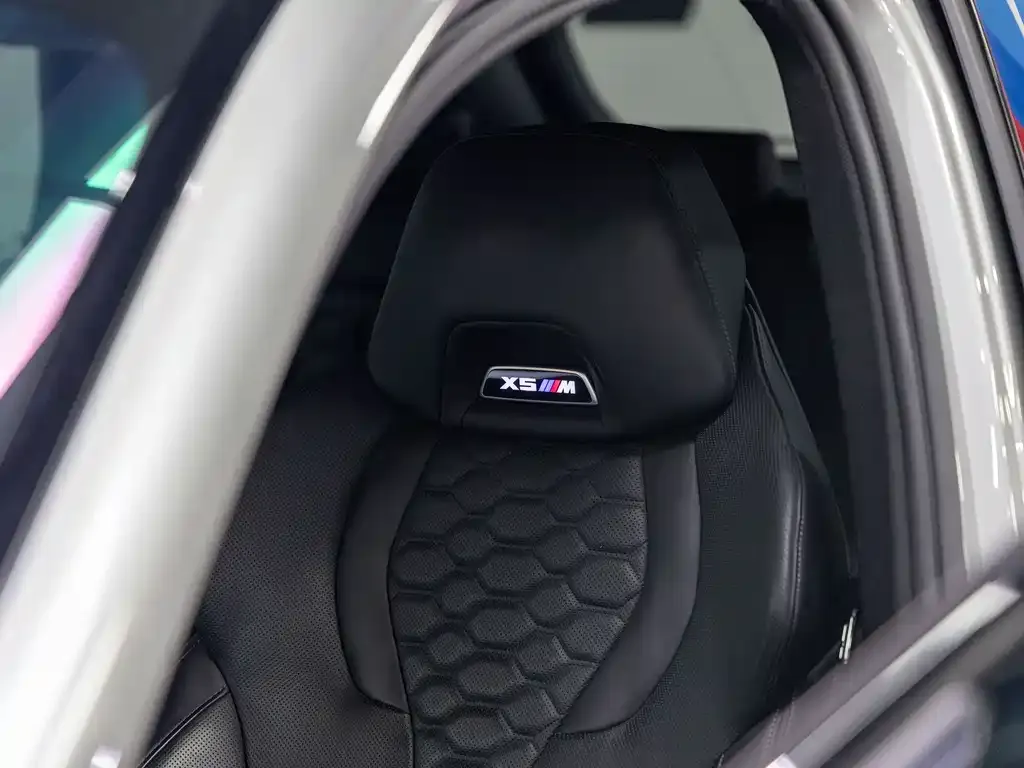 BMW X5 M 2023 из CN, фото 9