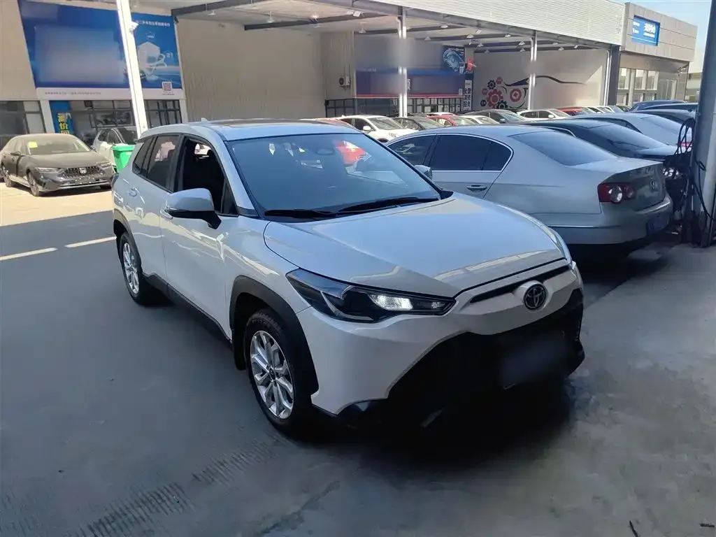 Toyota Frontlander 2023 из CN, фото 4