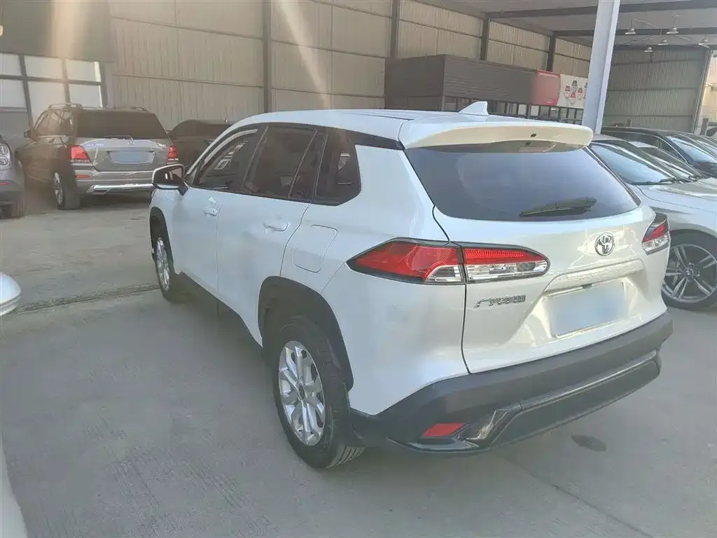 Toyota Frontlander 2023 из CN, фото 5
