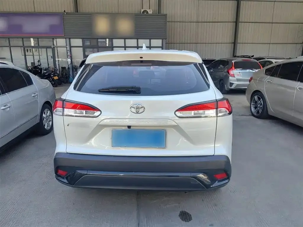 Toyota Frontlander 2023 из CN, фото 6