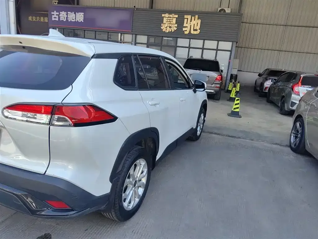 Toyota Frontlander 2023 из CN, фото 8