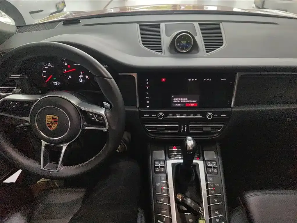 Porsche Macan 2021 из CN, фото 10