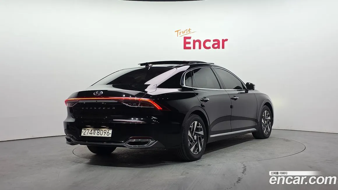 Hyundai Grandeur 2022 из KR, фото 2