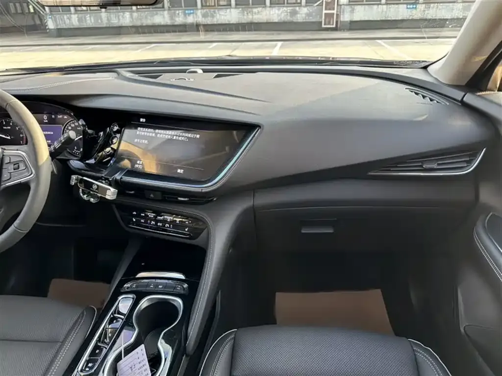 Buick Envision Plus — фото 2