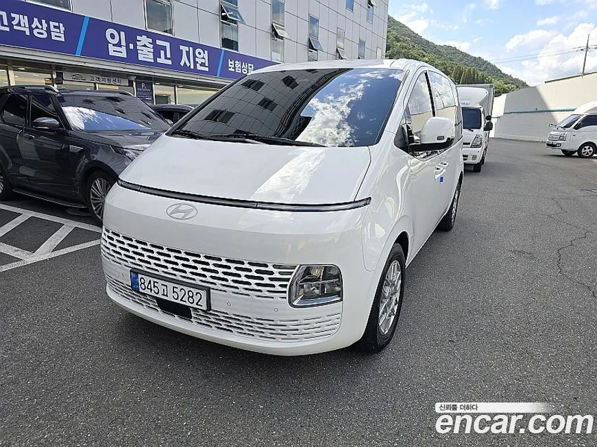Hyundai Staria — фото 2