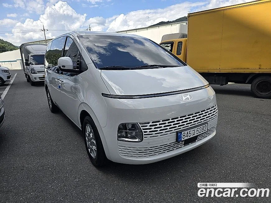 Hyundai Staria — фото 3