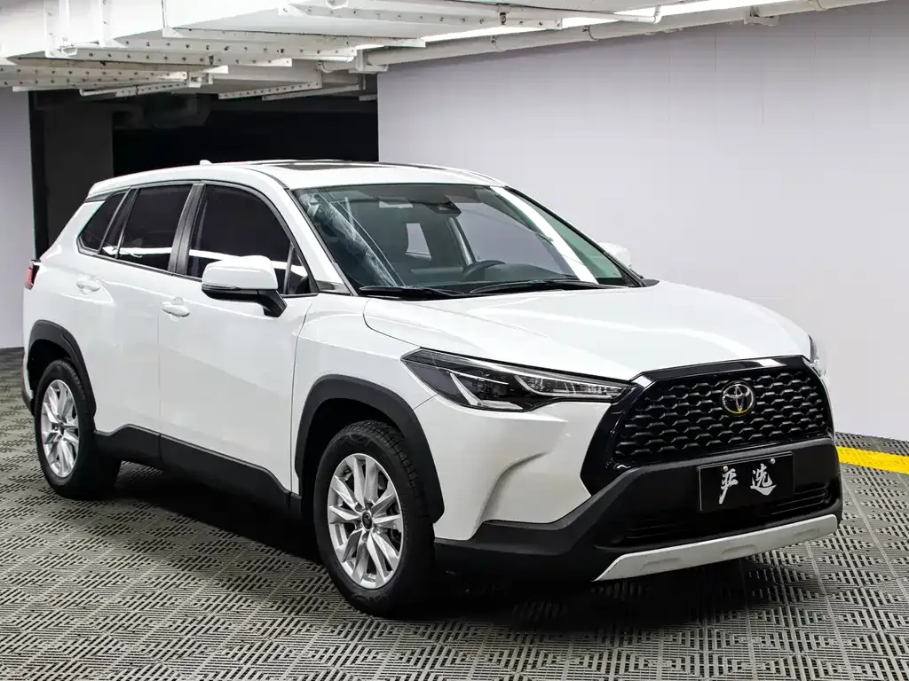 Toyota Corolla Cross 2022 из CN, фото 3