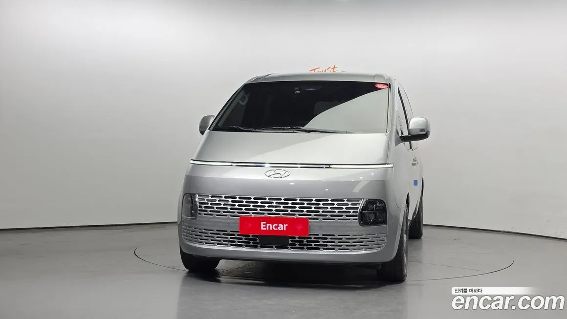 Hyundai Staria — фото 3