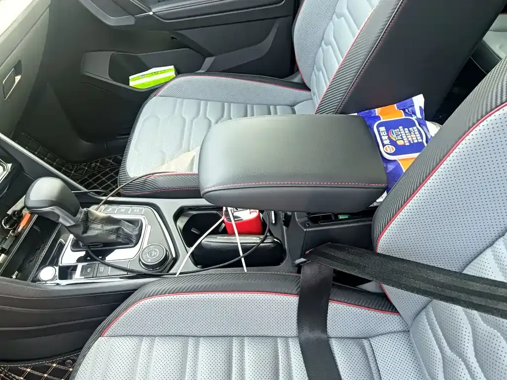 Volkswagen Tiguan L 2023 из CN, фото 8