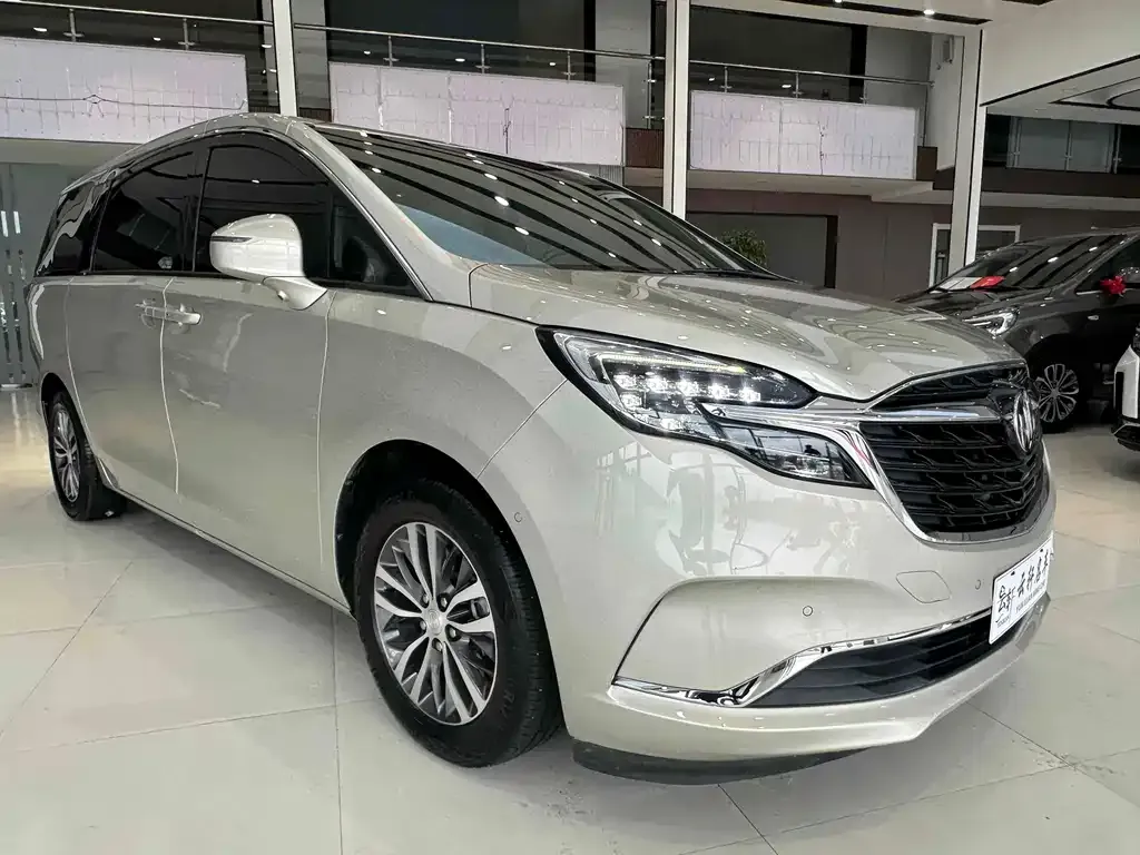Buick GL8 2021 из CN, фото 2