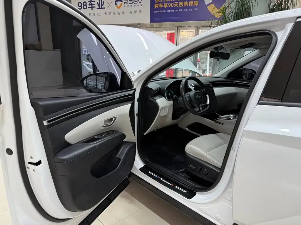 Hyundai Tucson 2021 из CN, фото 8