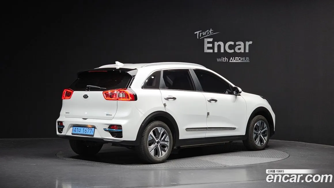 Kia Niro 2021 из KR, фото 2