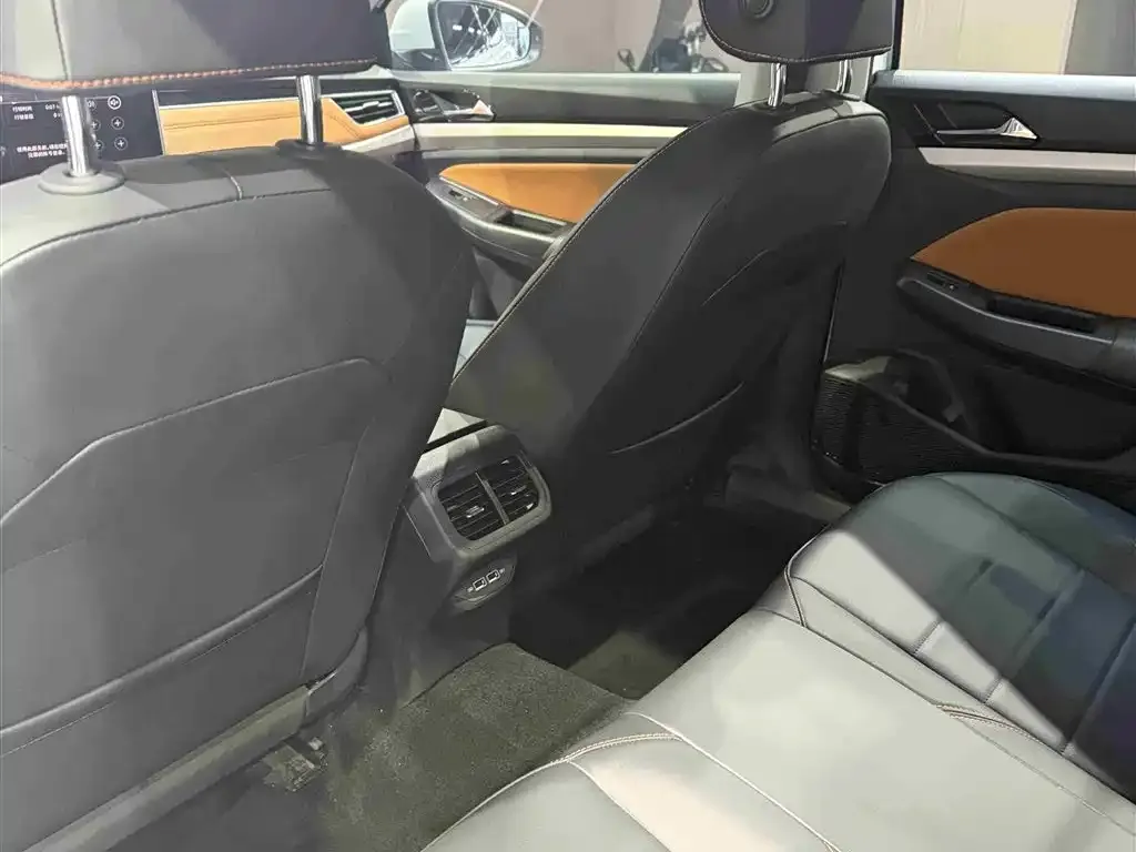 Volkswagen Bora 2023 из CN, фото 10