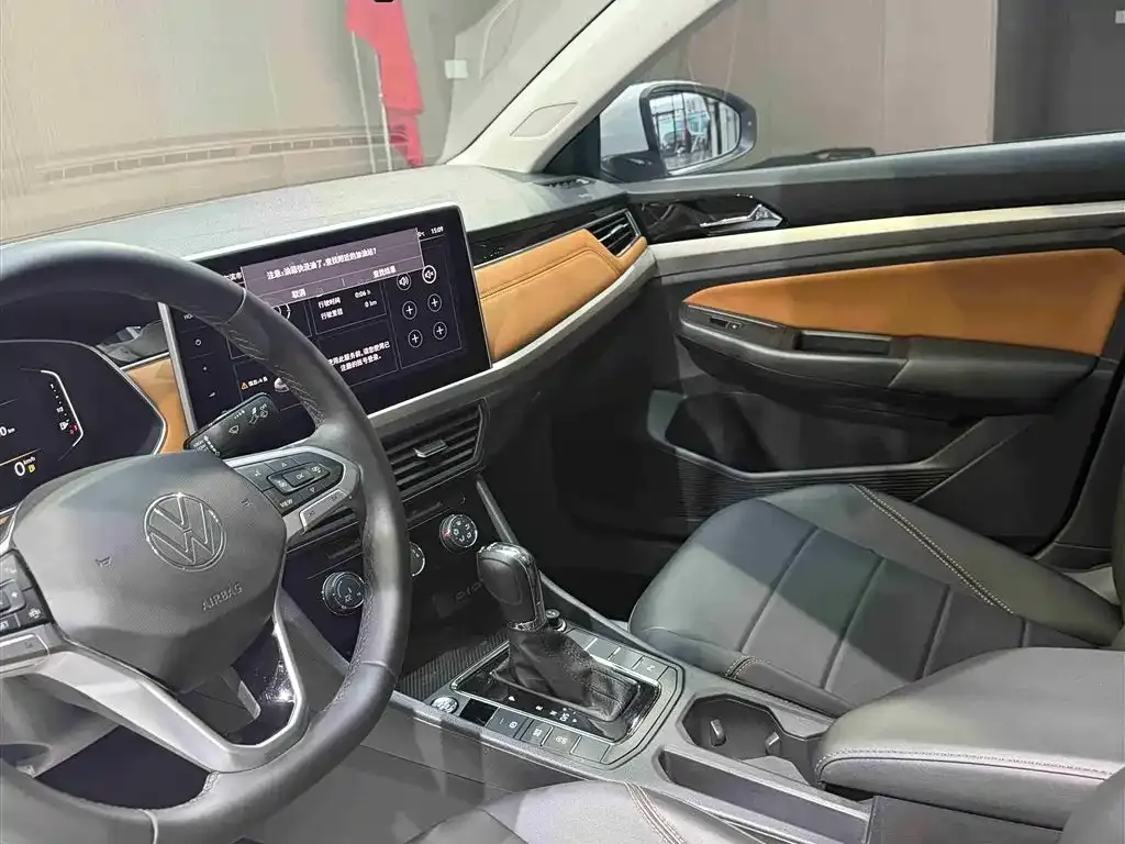 Volkswagen Bora 2023 из CN, фото 7
