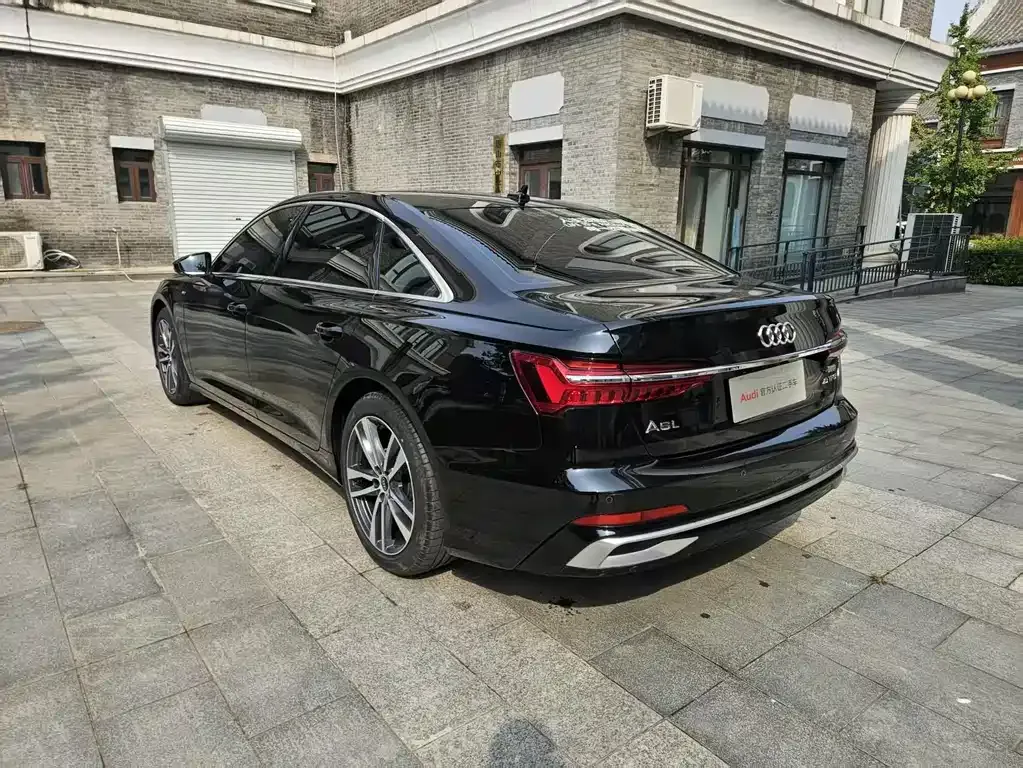 Audi A6L 2024 из CN, фото 6