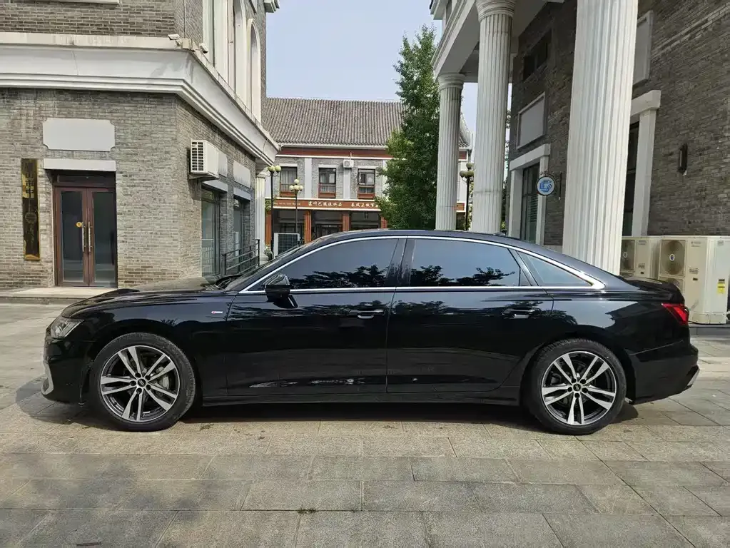Audi A6L 2024 из CN, фото 9