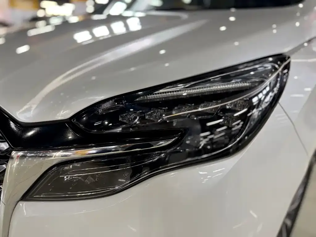 Buick GL8 2023 из CN, фото 4