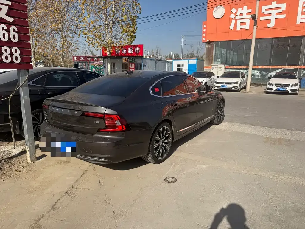 Volvo S90 2023 из CN, фото 8