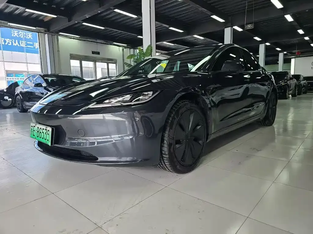 Tesla Model 3 — фото 3