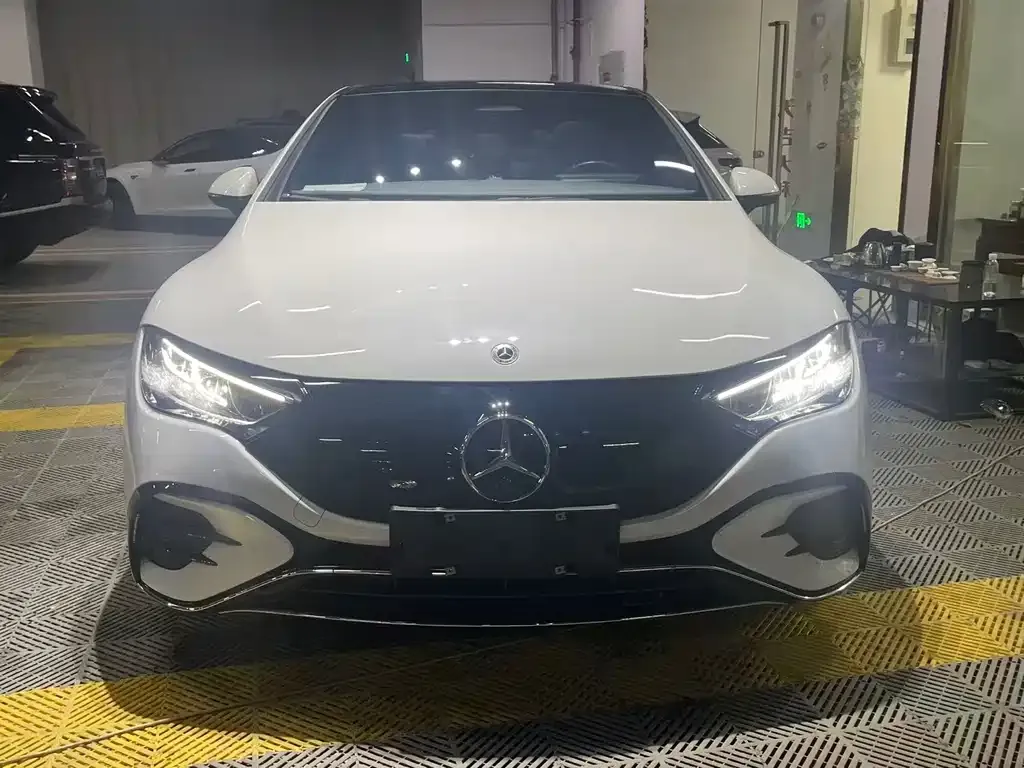 Mercedes-Benz EQE 2022 из CN, фото 2