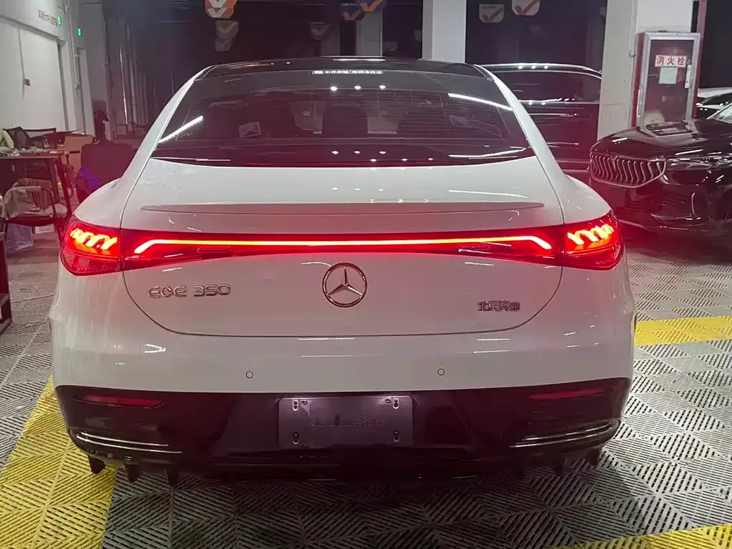 Mercedes-Benz EQE 2022 из CN, фото 4