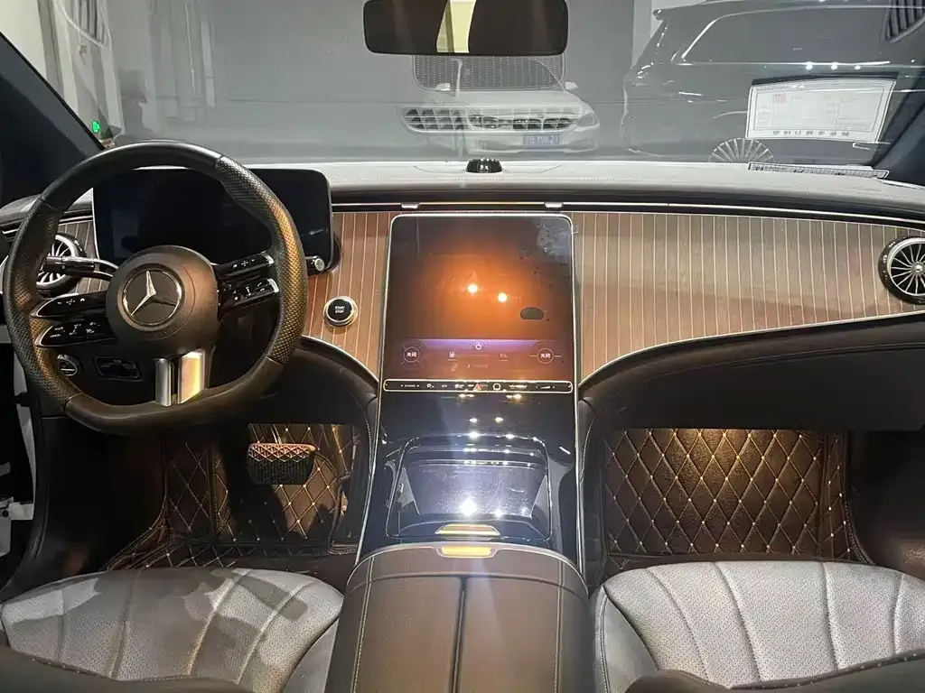 Mercedes-Benz EQE 2022 из CN, фото 8