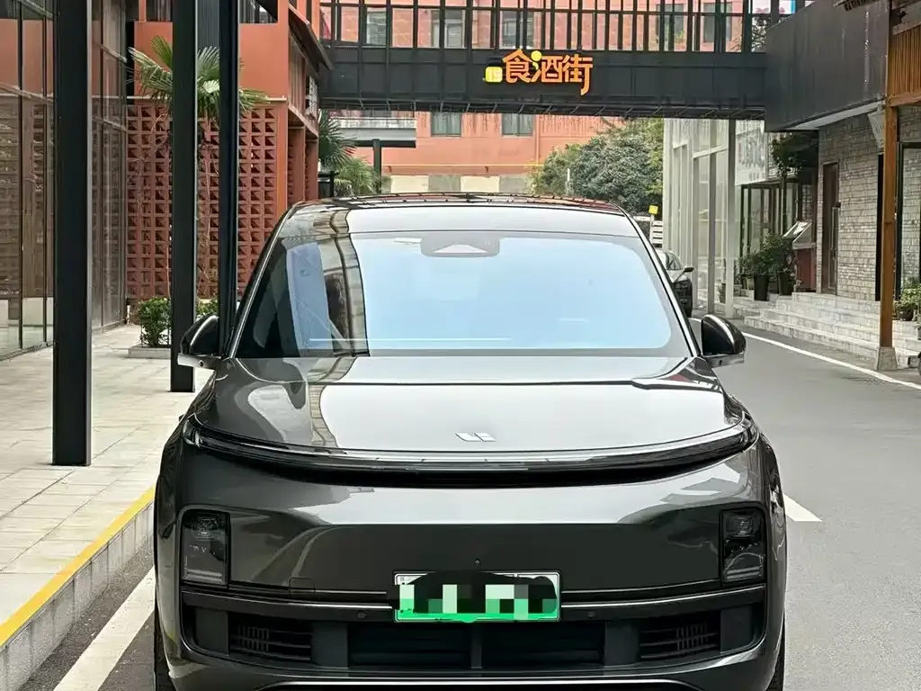 Li Auto L8 2023 из CN, фото 2