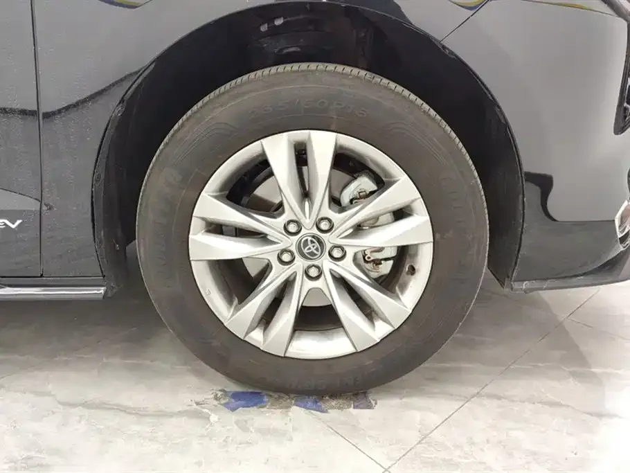 Toyota Sienna 2025 из CN, фото 6
