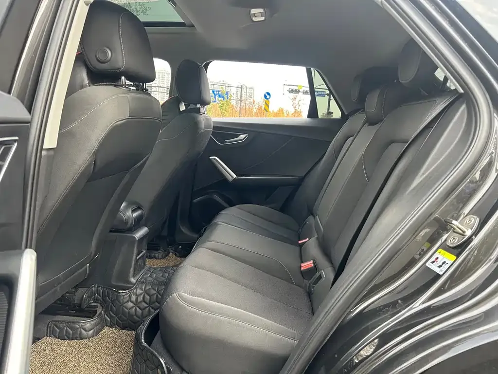 Audi Q2L 2021 из CN, фото 10