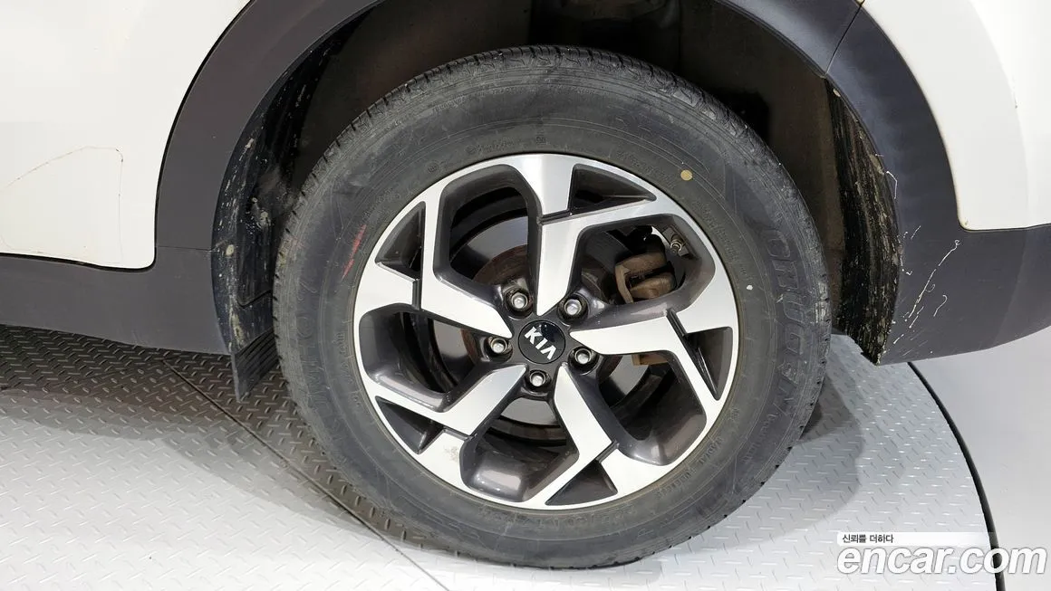 Kia Sportage — фото 5