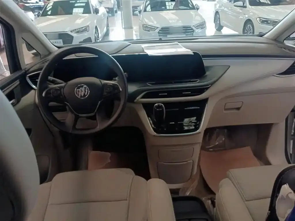 Buick GL8 2022 из CN, фото 10
